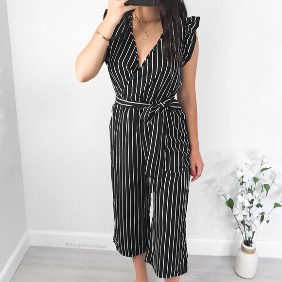 ❤️SALE❤️ black and white wrap cropped jumpsuit - Picture 2 of 5